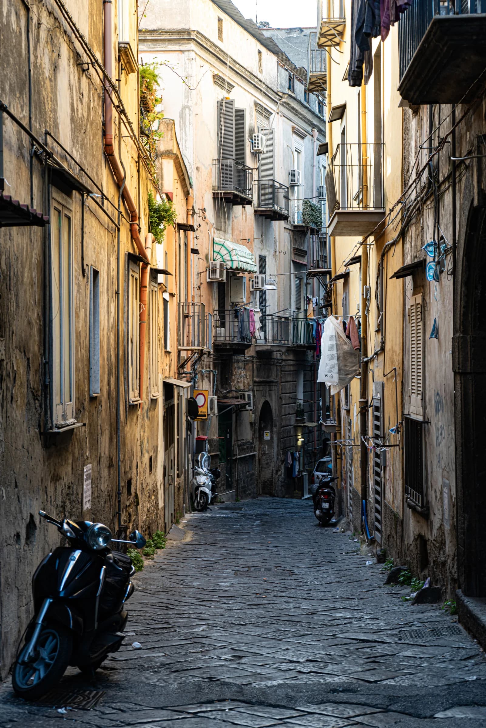 Vicoletto del centro storico di Napoli